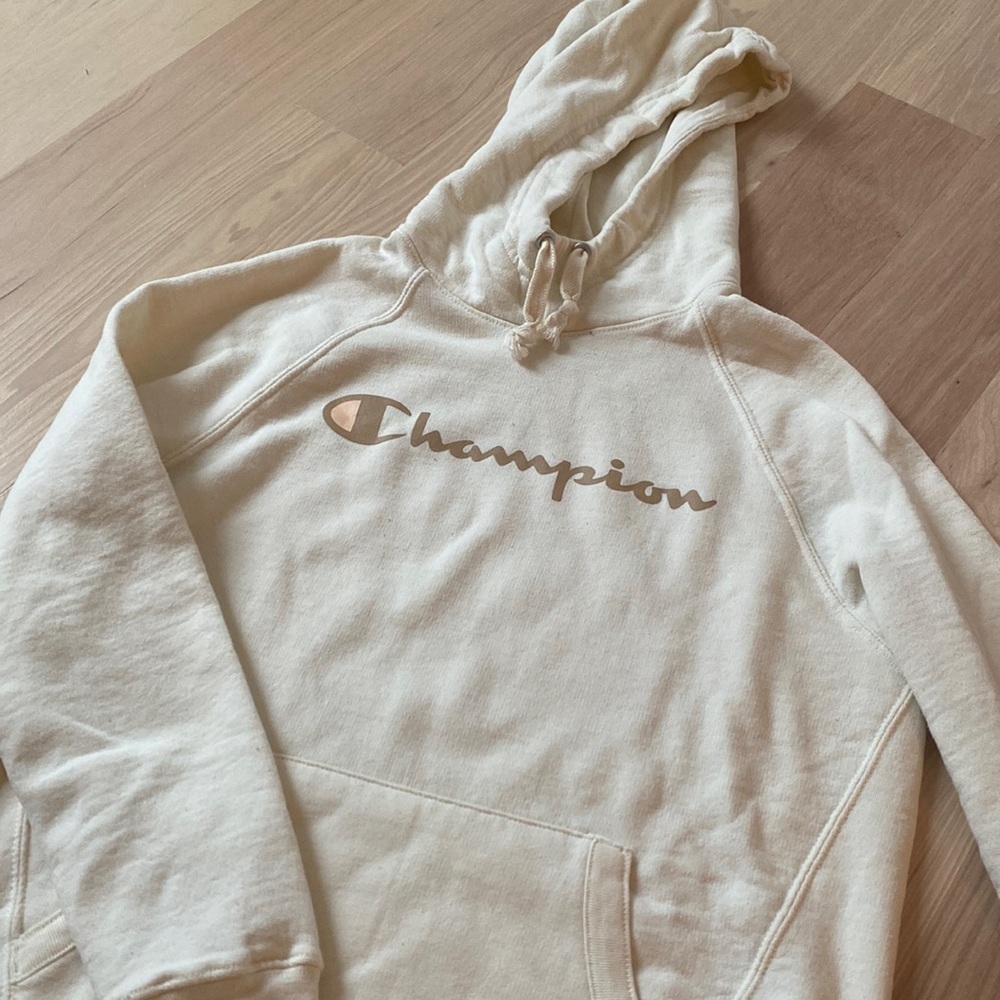Cream Champion hoodie